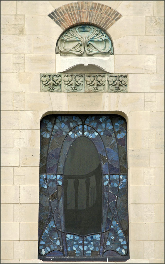 Détail_de_la_façade_de_la_villa_Majorelle_(Nancy)_(4004018619).jpg