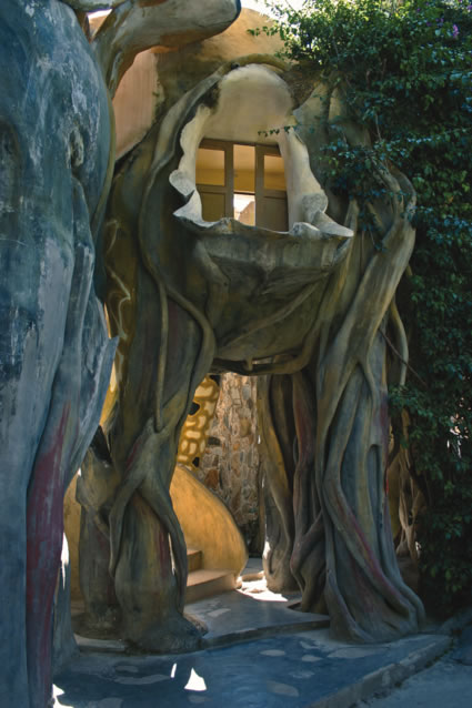 da_lat_vietnam_crazyhouse.jpg
