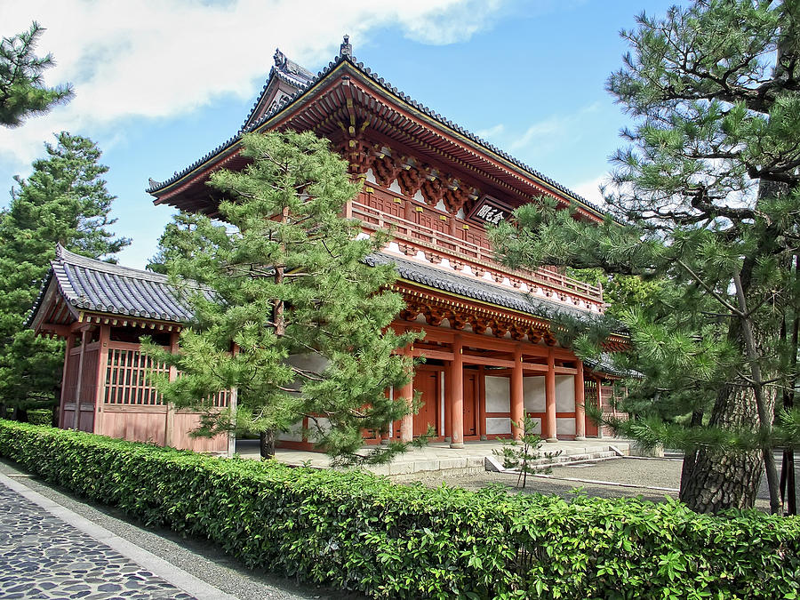 daitoku-ji-zen-temple-gate--kyoto-japan-daniel-hagerman.jpg