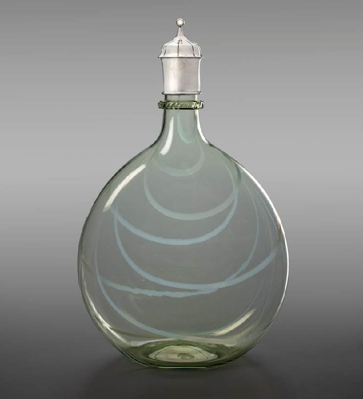 decanter.jpg