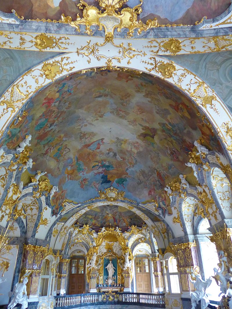 DeckengemäldeHofkircheWürzburgL1020489_(2).JPG