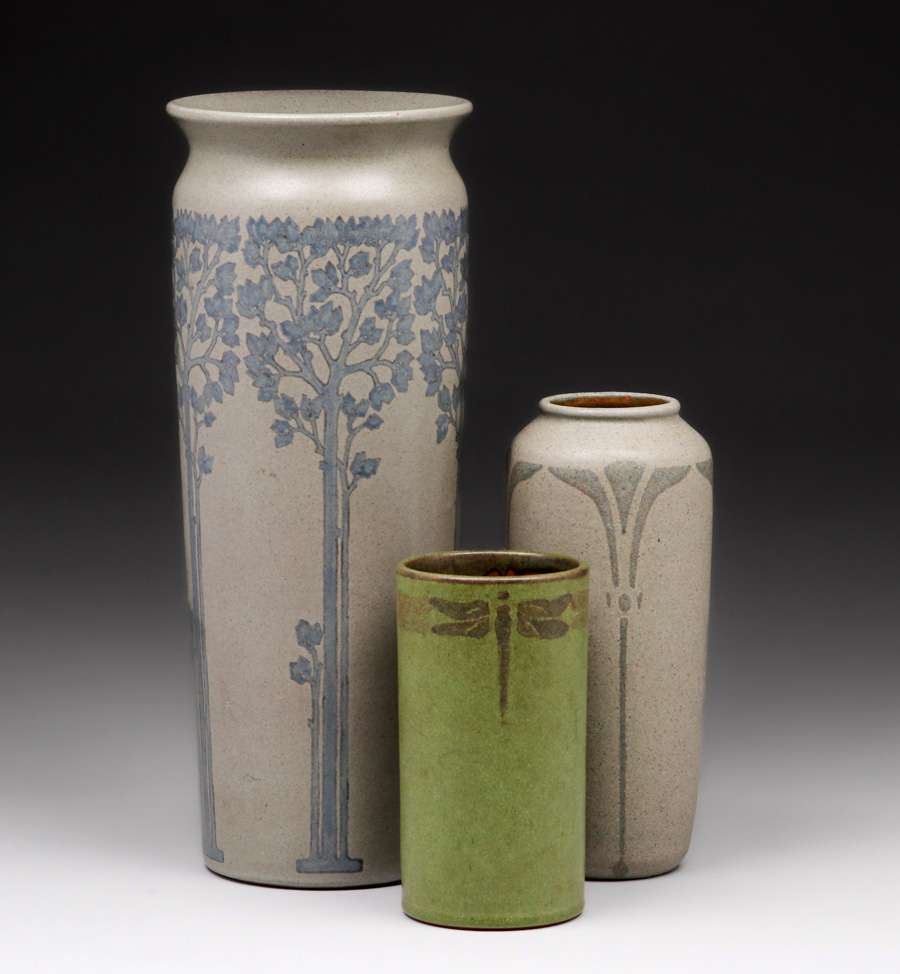 DecoratedMarbleheadPottery1.jpg