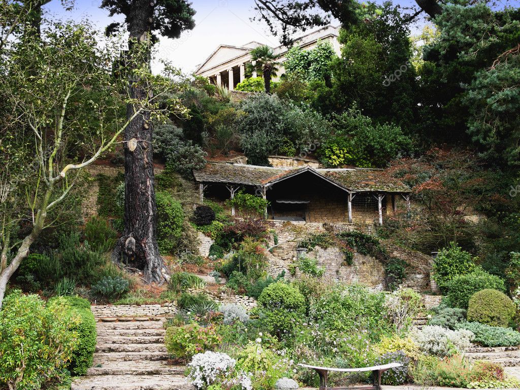 depositphotos_10811480-stock-photo-kiftsgate-court-gardens.jpg