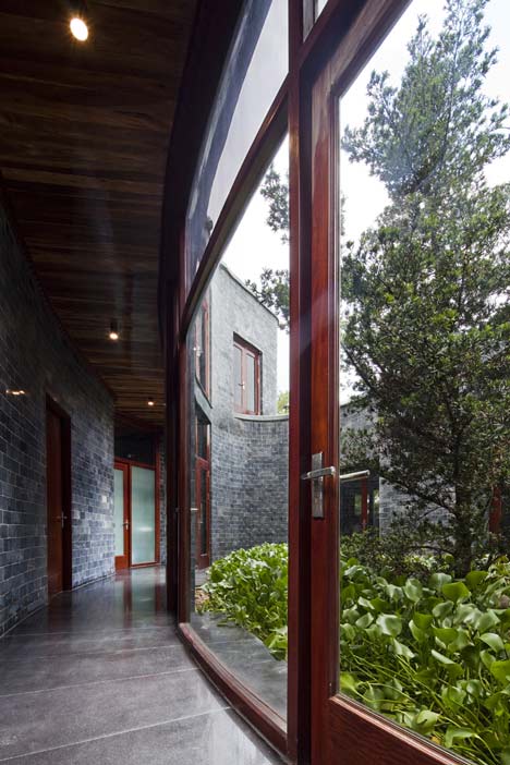 dezeen_Stone-House-by-Vo-Trong-Nghia_9.jpg