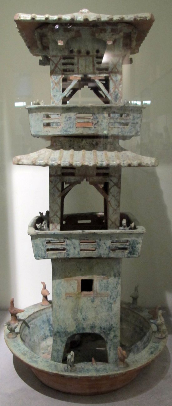 Dinastia_han_posteriore,_torre_d\'osservazione,_henan,_I-III_sec._01.JPG