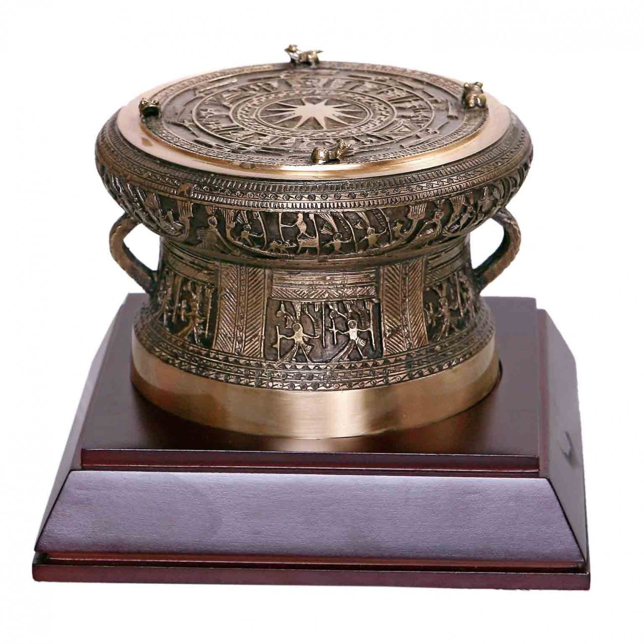 Dong_Son_Bronze_Drum (1).jpg