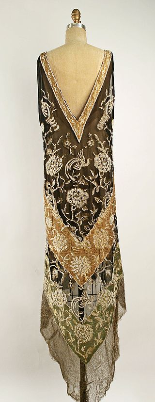 Dress_MET_CI52.19.1ab_B.jpg
