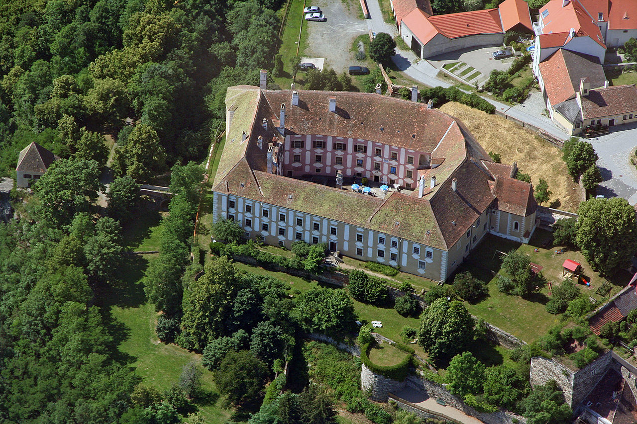 Drosendorf-Zissersdorf_Schloss_Drosendorf.JPG