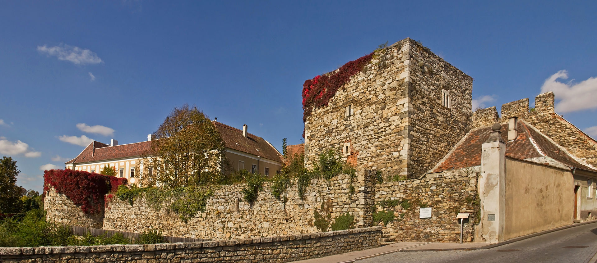 Drosendorf_Südseite_2013_II.jpg