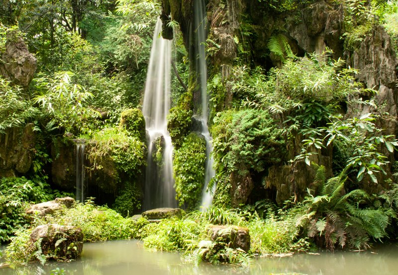du_fu-garden-waterfall_0.jpg