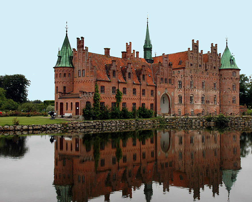 Egeskov_(Fyn).jpg