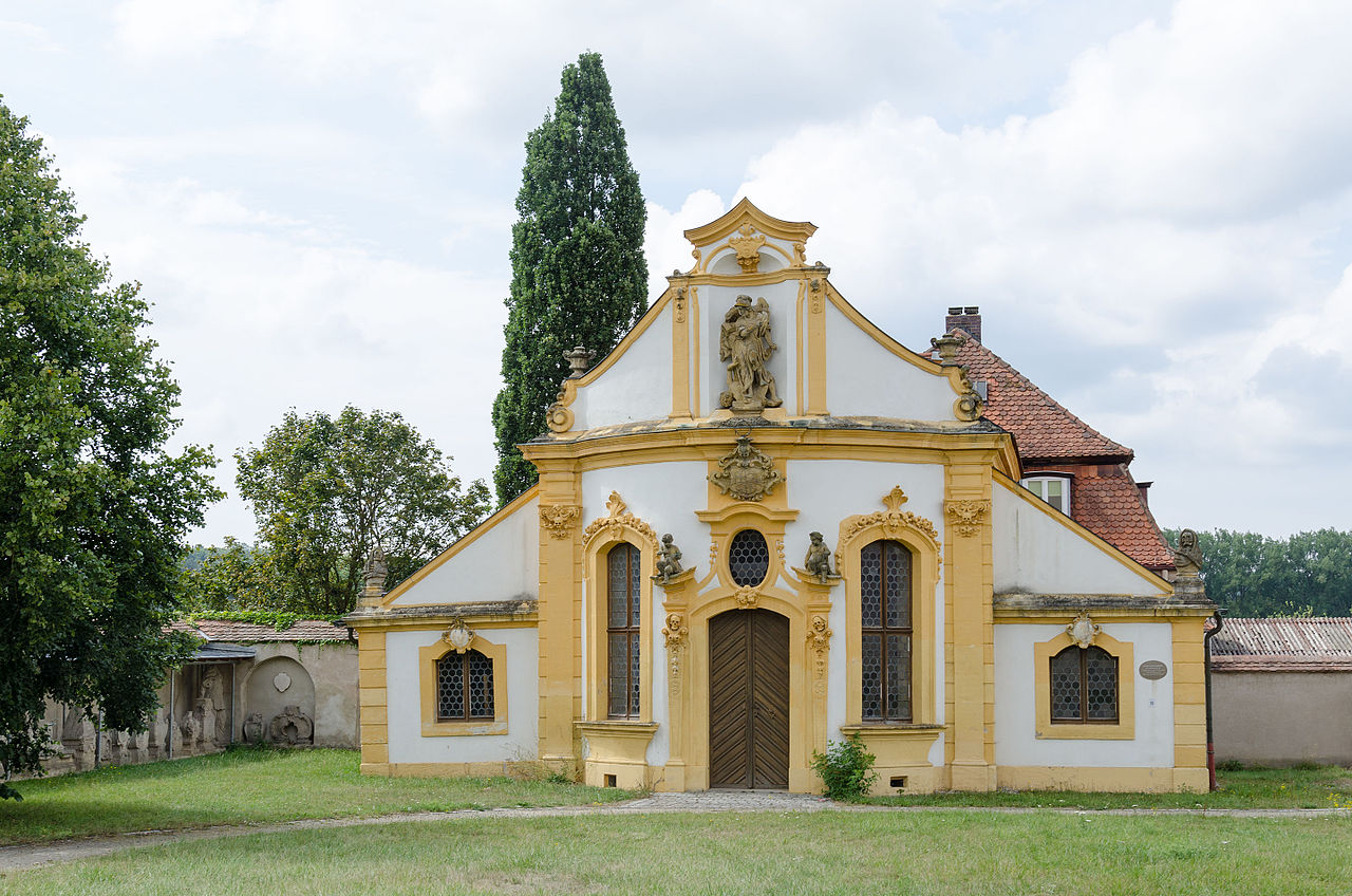 Ellingen,_Weißenburger_Straße_31,_Mariahilfkapelle,_002.jpg