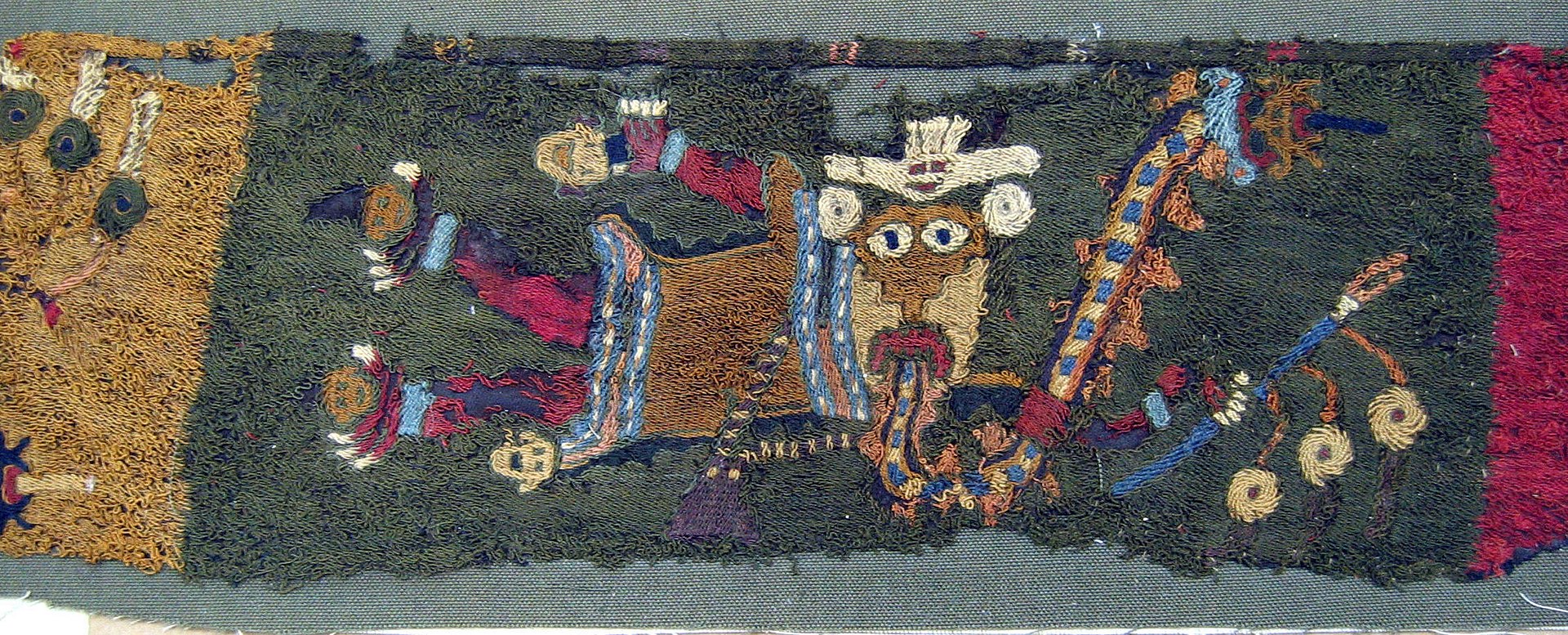 Embroidered_Fragment_with_Figures_MET_33.43e.jpg