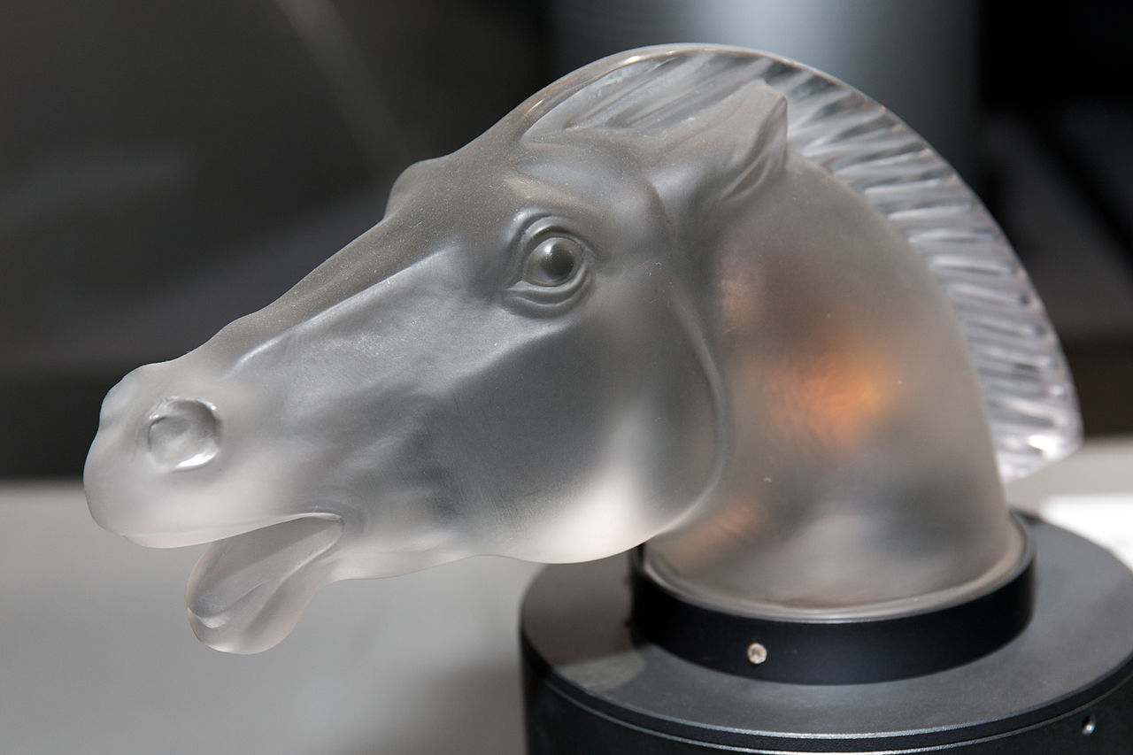 Epsom_by_Rene_Lalique_Toyota_Automobile_Museum.jpg