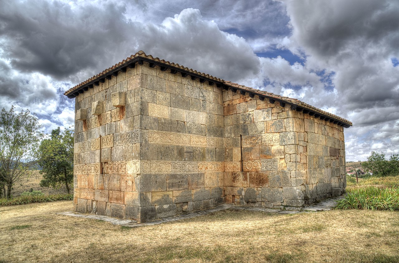 Ermita_de_Santa_María_(51487980852).jpg