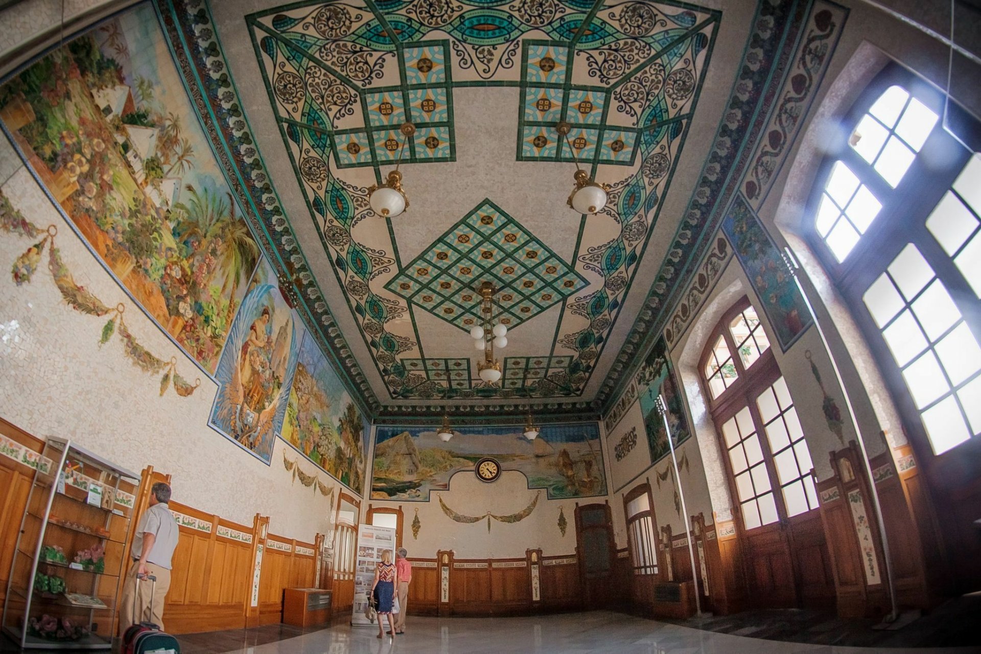 Estación_del_Norte_-_mariyaprokopyuk.jpg