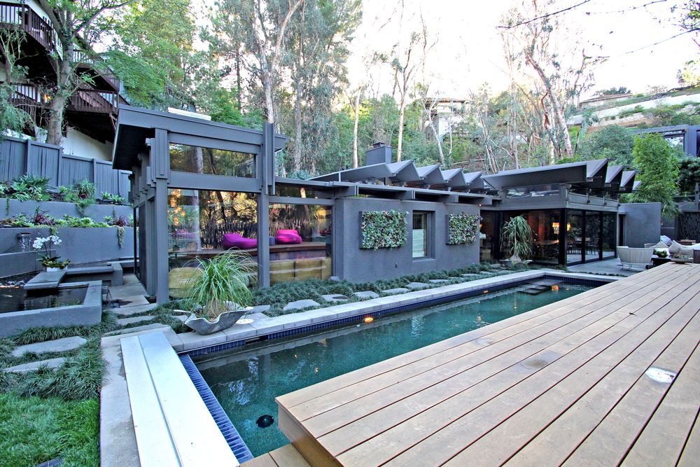 Exterior Back-12.jpg