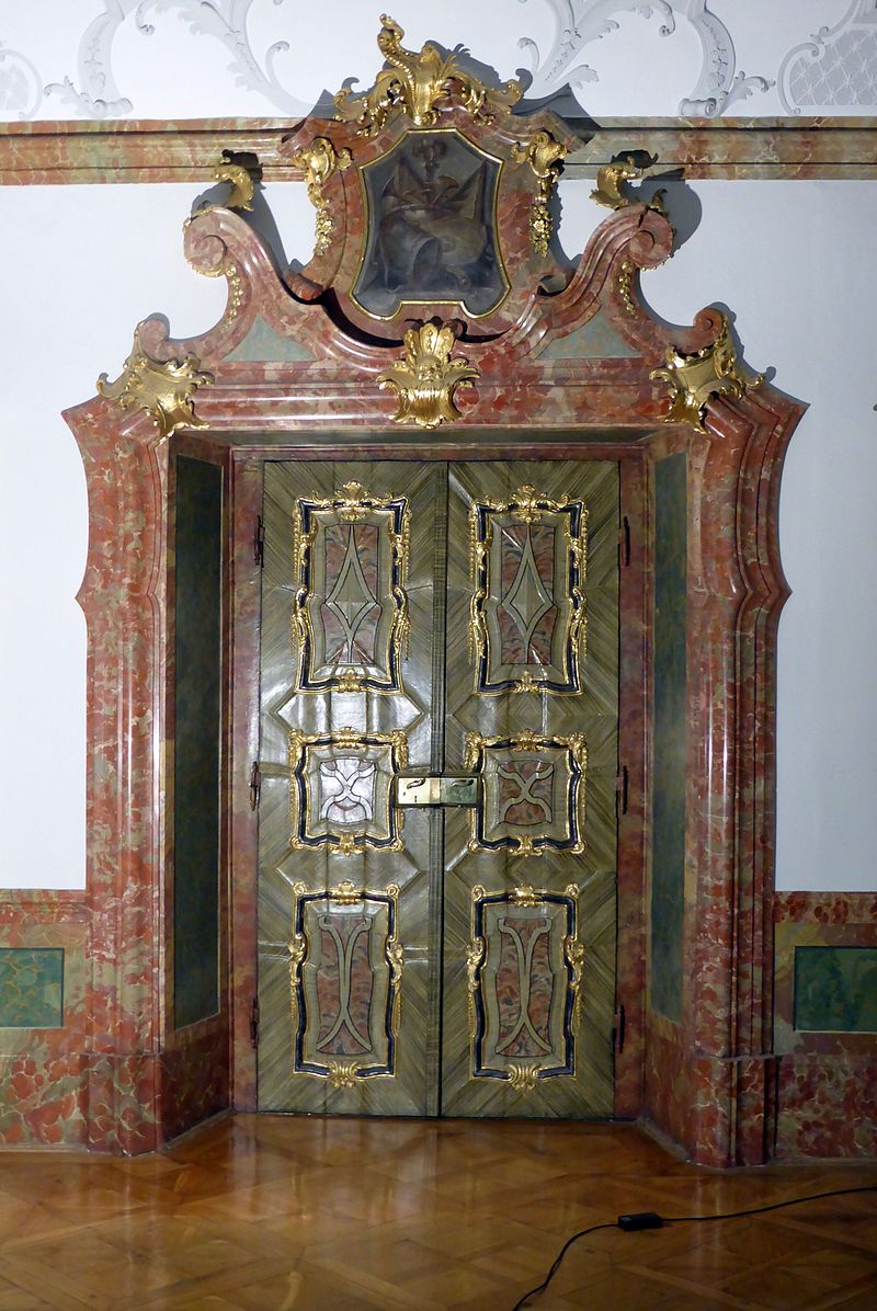 Fürstäbtliche_Residenz,_Türen_(2).jpg