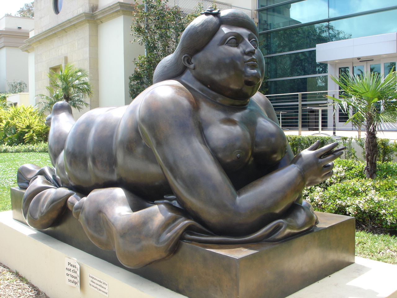 Fernando-Botero-Reclining-girl-with-cigarette.jpg
