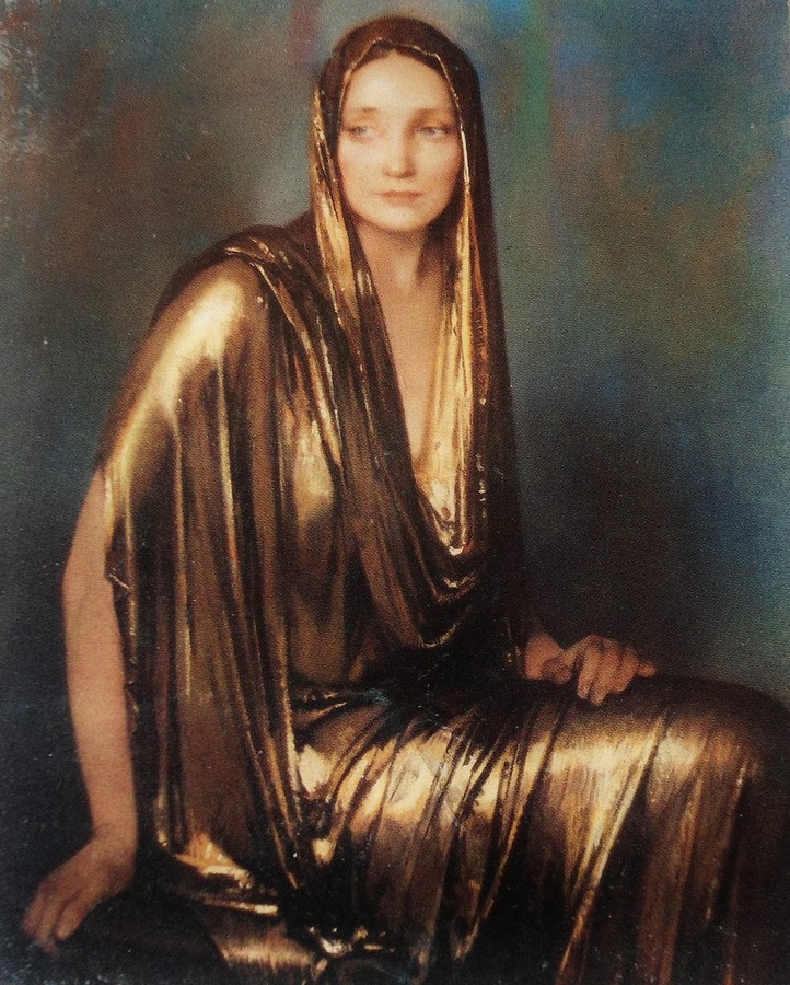 Firmin_Baes_lady-in-gold(1).jpg