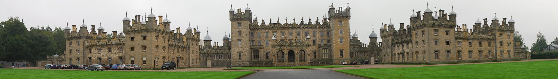 Floors_Castle.JPG