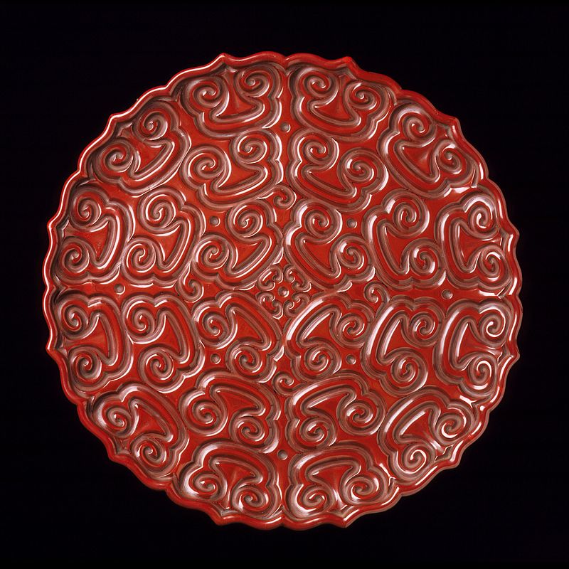 Foliated_Dish_(Pan)_with_Sword-Pommel_Pattern_LACMA_M.87.203.jpg