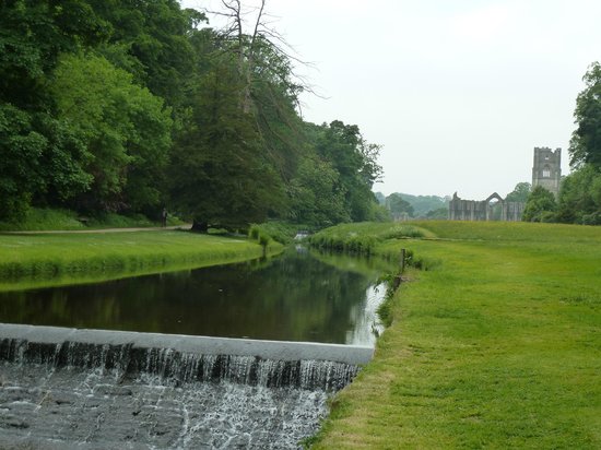fountains-abbey-and-studley.jpg