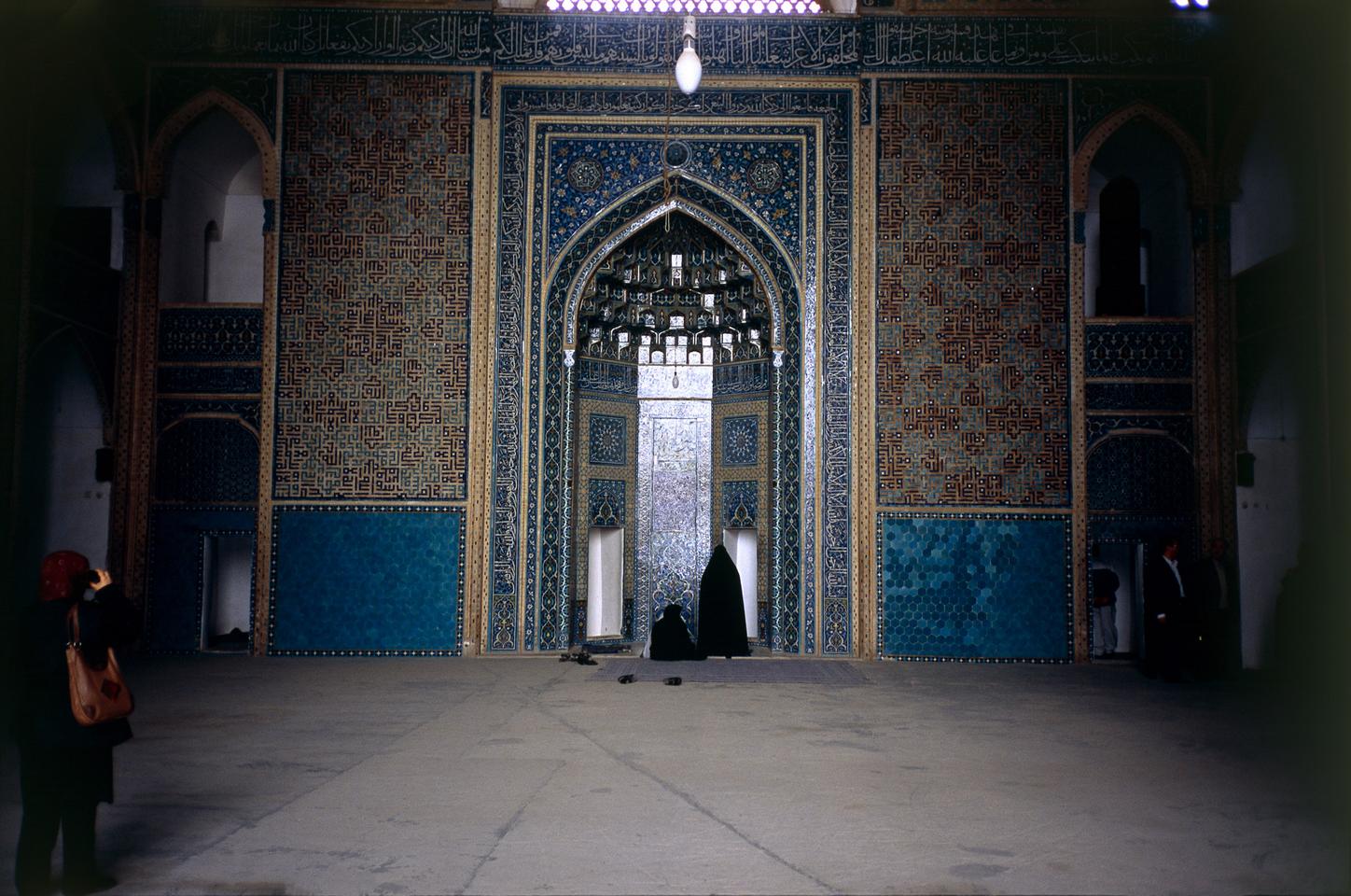 Fredagsmoskeen-i-Yazdj-_mihrab__-Iran.-JA.jpg