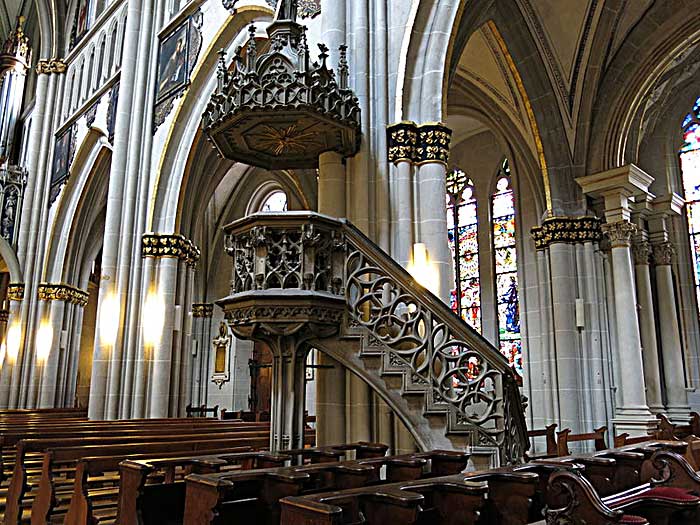 fribourg_cathedral_13.jpg