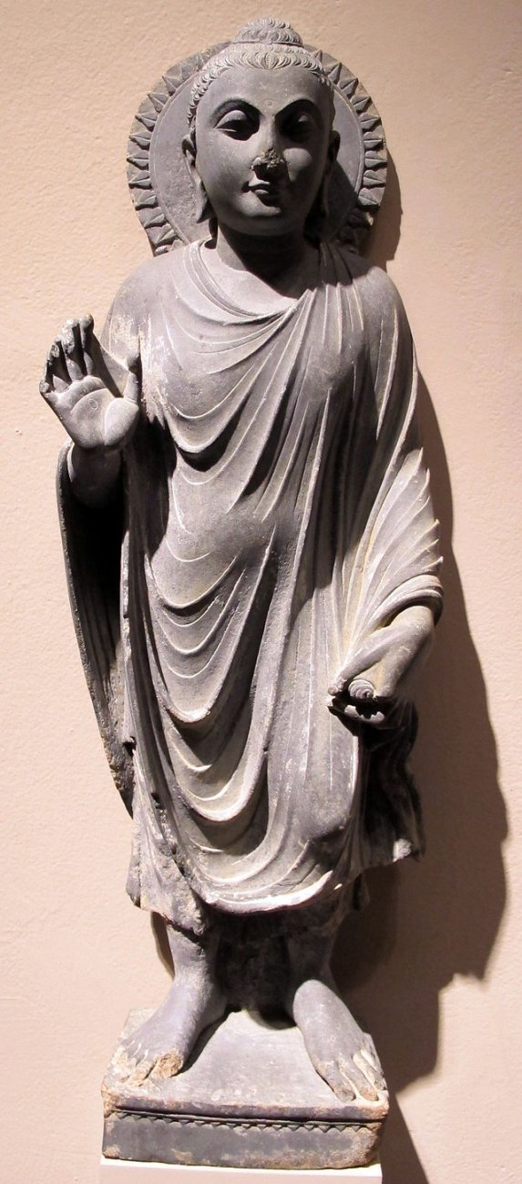 Gandhara,_buddha_stante,_II_sec..JPG