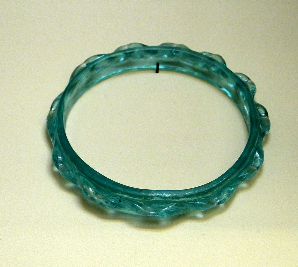 GBM_-_Latene_2a_Glasarmring.jpg