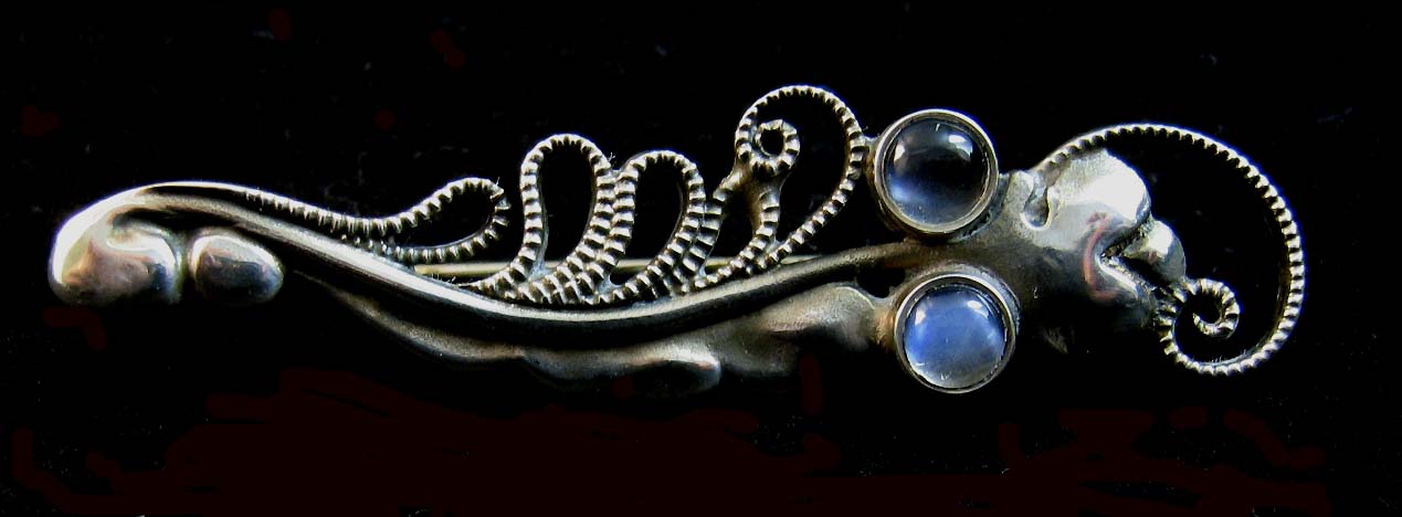 Georg Jensen Filligree Brooch with Moonstones Ref HAR276 (2).jpg