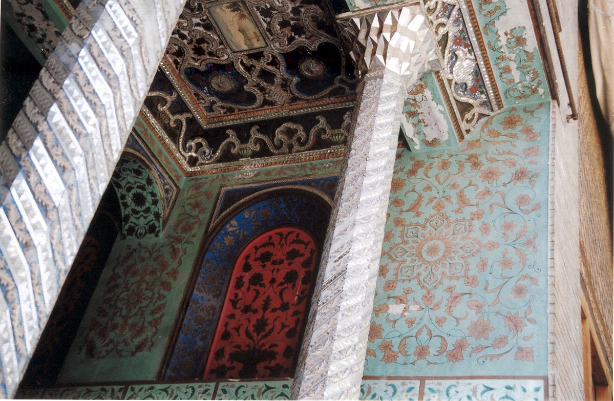 Golestan_Palace,_Tehran,_Iran_(1248436227).jpg