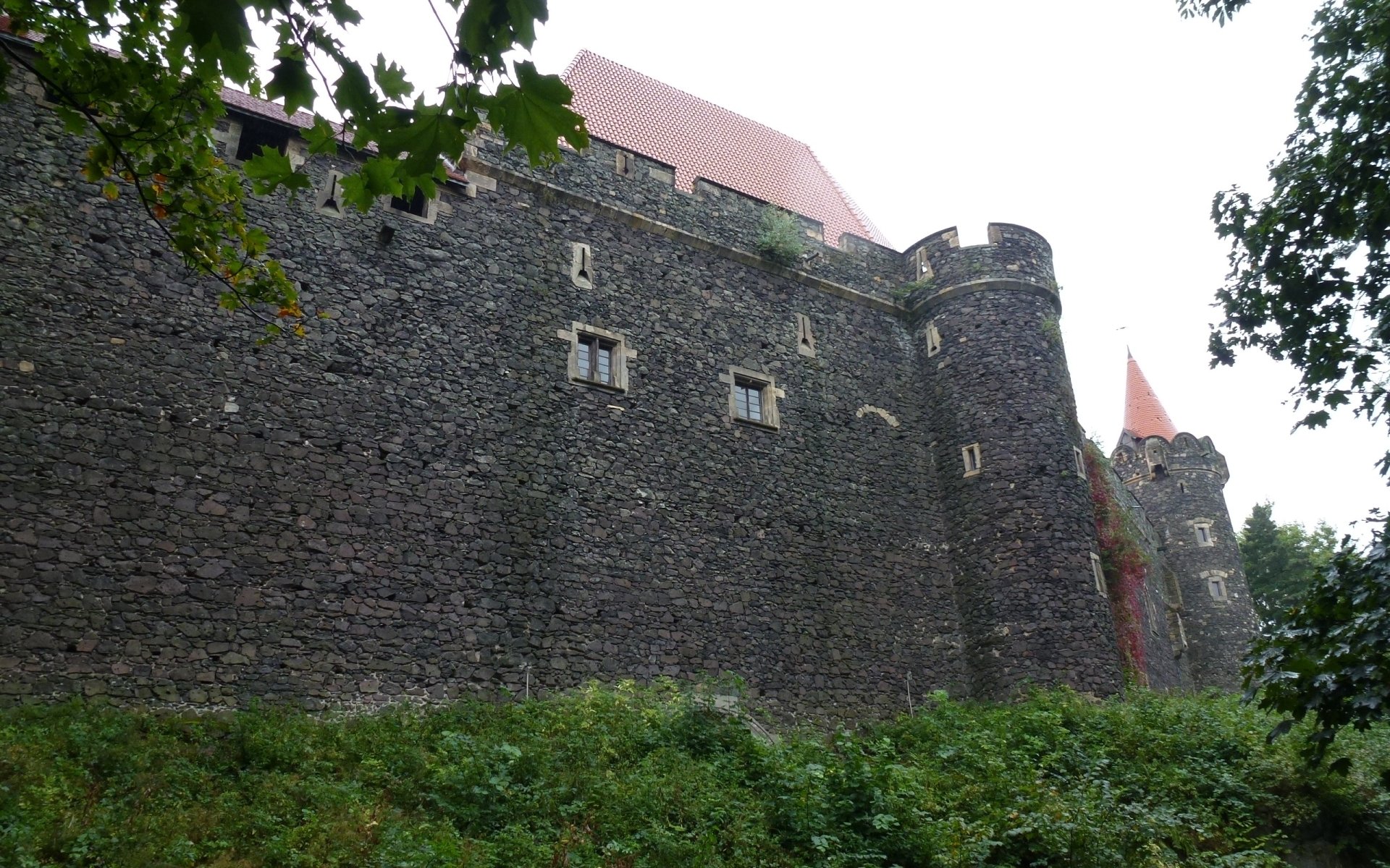 grodziec-castle-wallpapers-28614-6991301.jpg