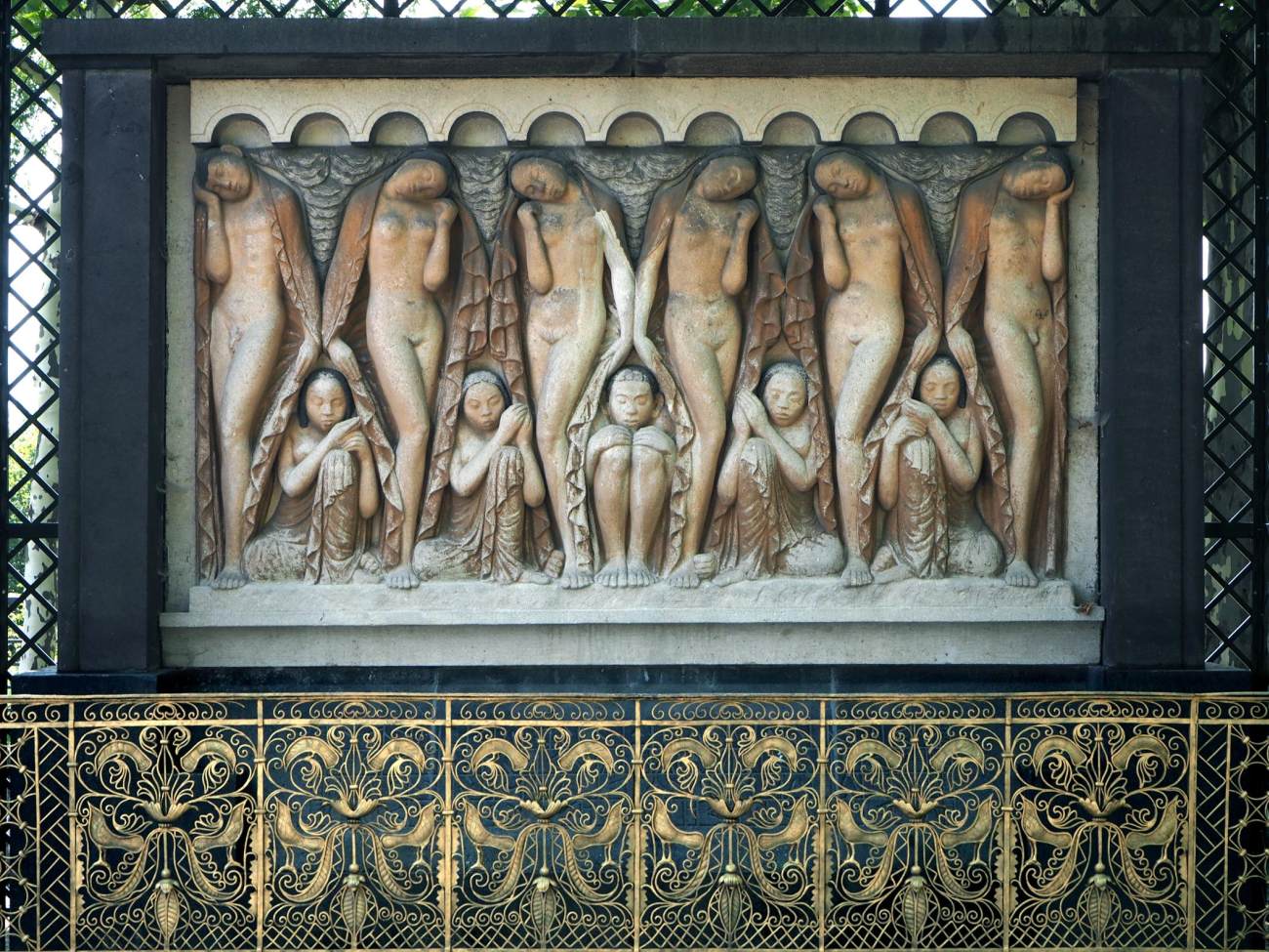 grove1.jpg