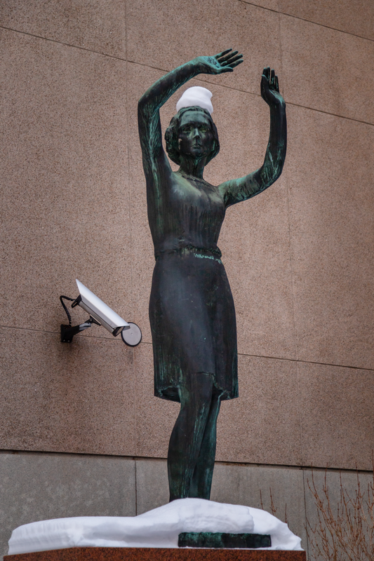 Gryning_-_Sarastus_-_Daybreak_av_Wäinö_Aaltonen_02.png