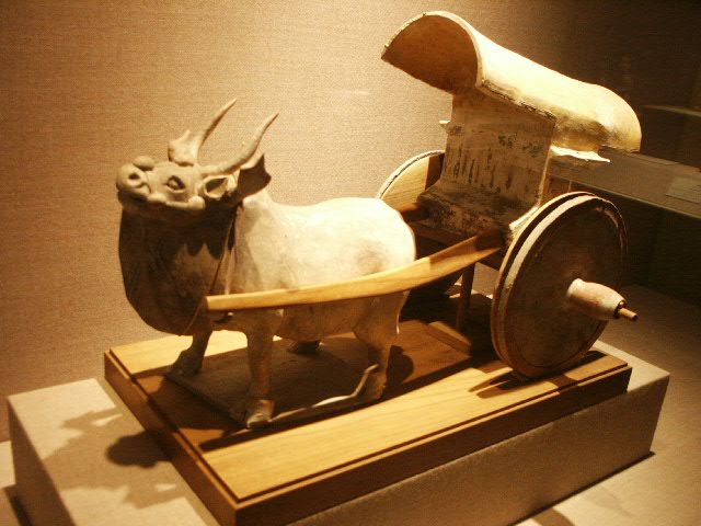 Han_Dynasty_ox_cart.JPG