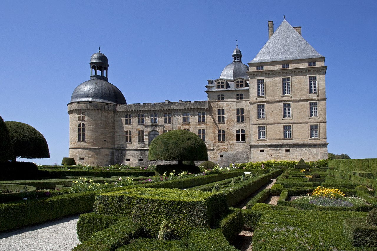 Hautefort_05.jpg