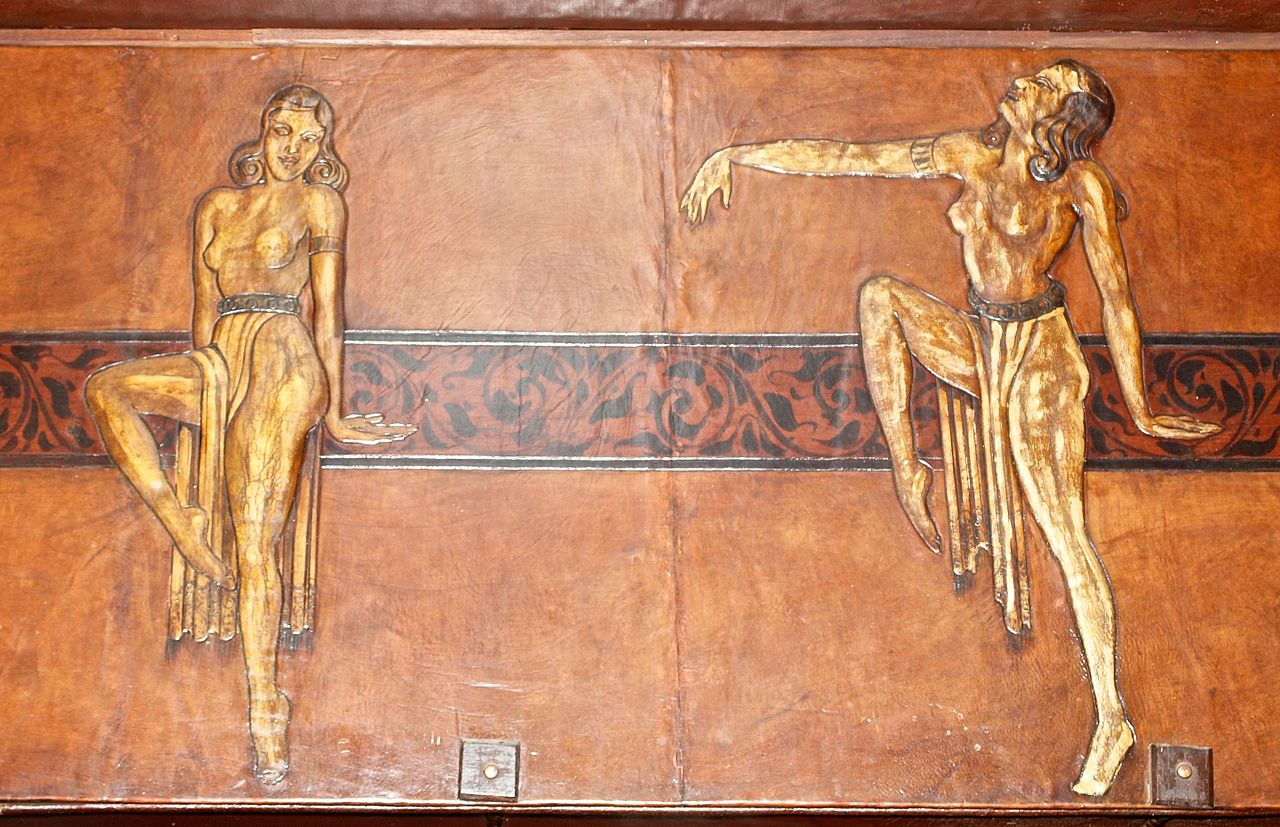 Havana_Art_Deco_(8965129704).jpg