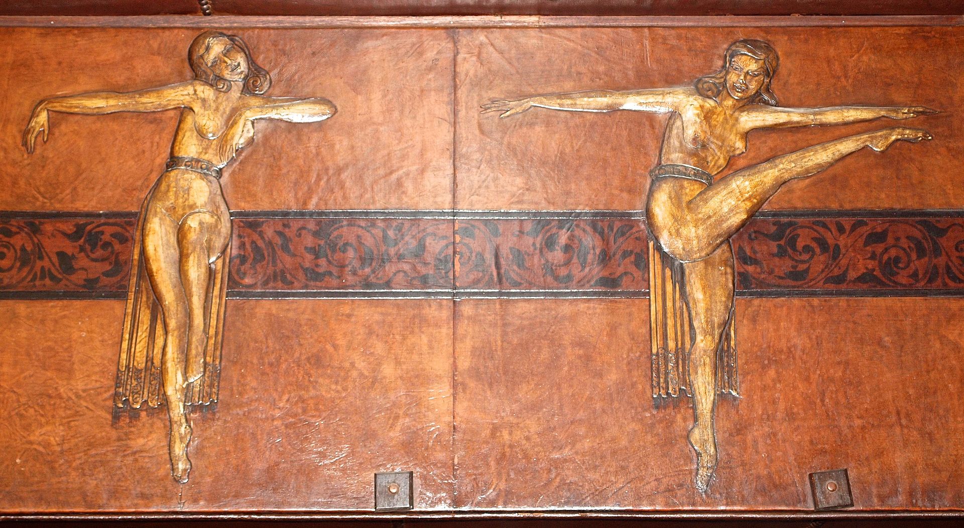 Havana_Art_Deco_(8965134078).jpg