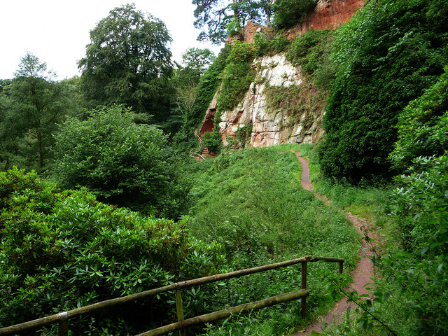 Hawkstone_Park_-_geograph.org.uk_-_1498740.jpg