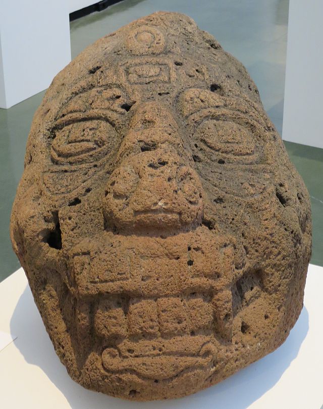 Head,_Olmec_culture,_Honolulu_Museum_of_Art,_13303.1.JPG