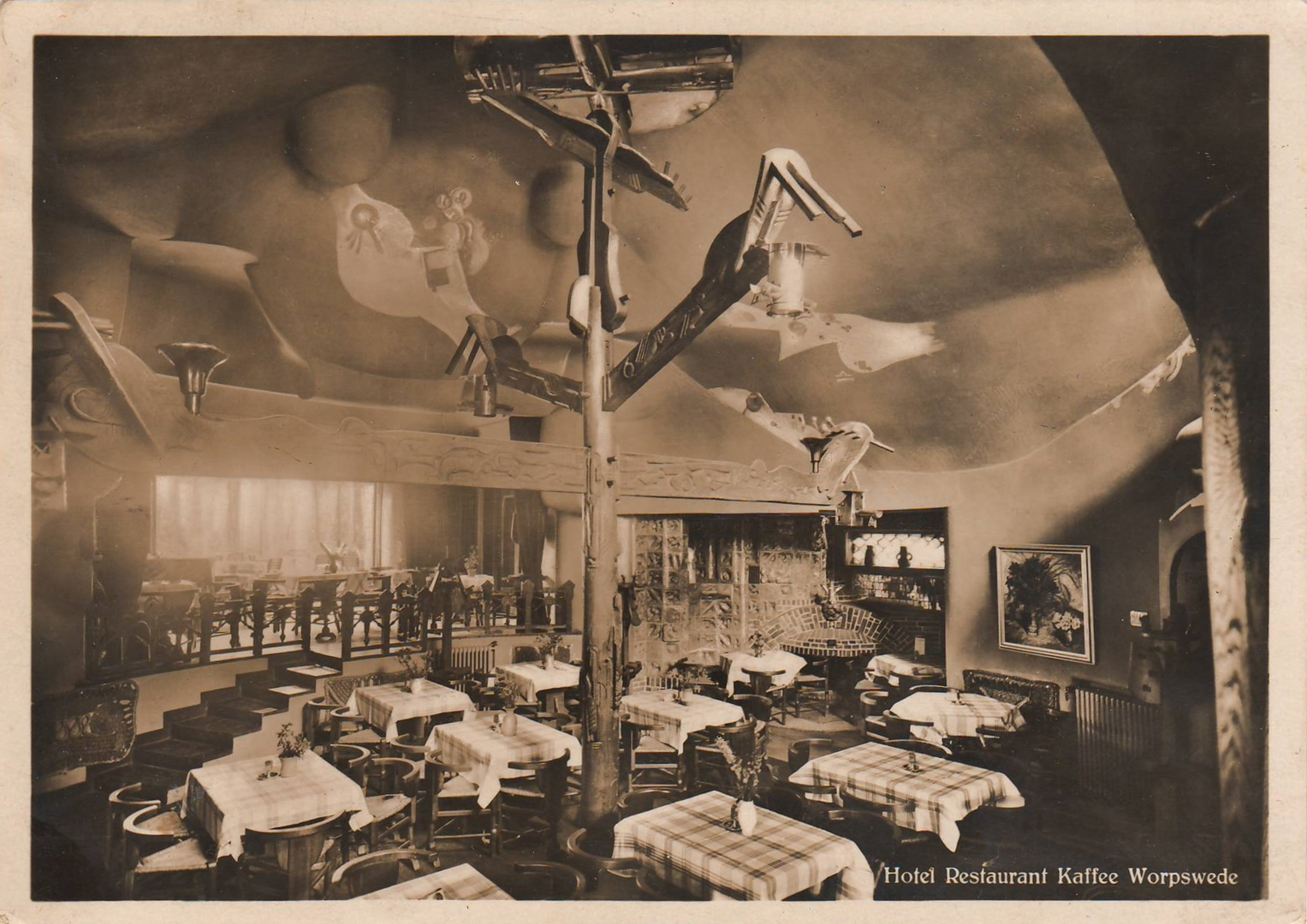 Hoetger, Bernhard - Kaffee Worpswede interior, 1925-1927а.jpg