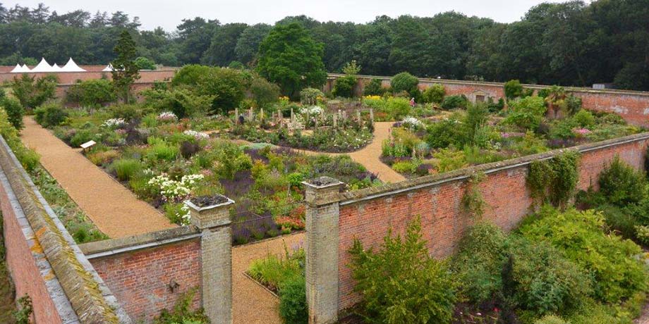 holkham-hall-gardens.jpg