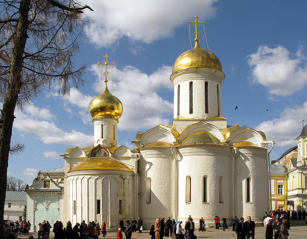 Holy_Trinity_Church_(Sergiev_Posad)_11.jpg