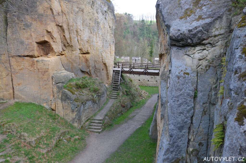 hrad_helfenburk_ostry_32.jpg