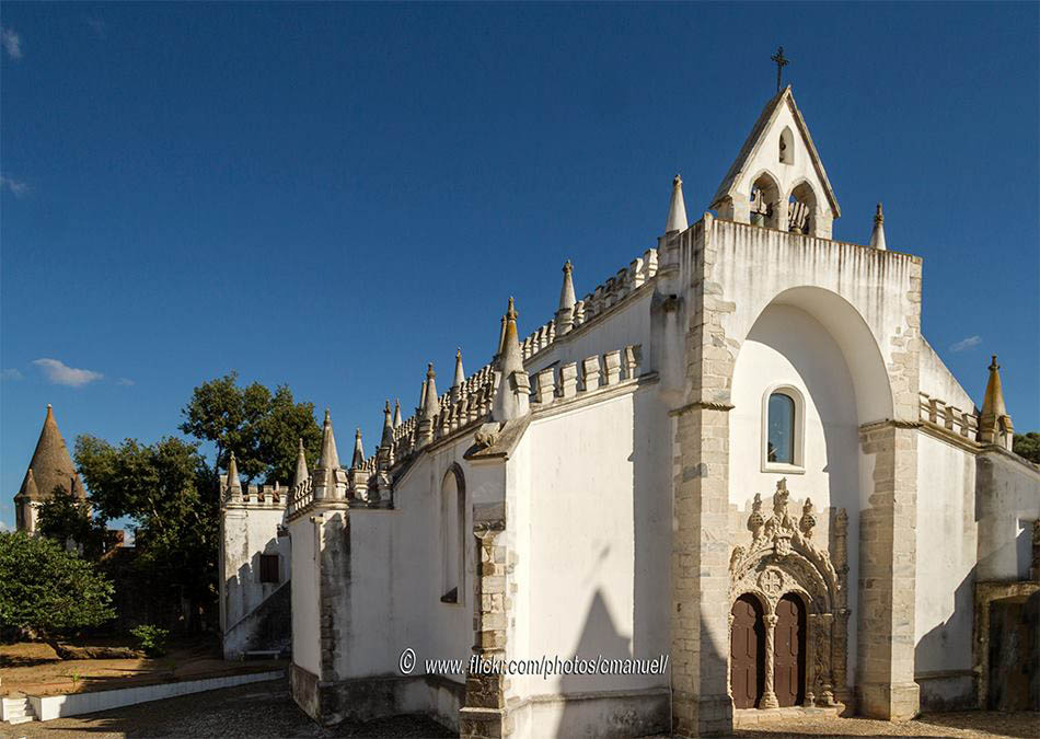 Igreja-Viana-do-Alentejo.jpg