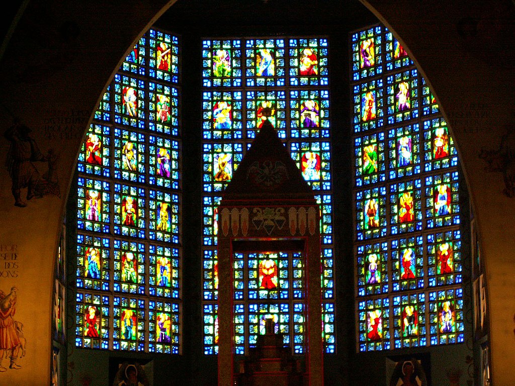 Igreja_de_Nossa_Senhora_de_Fátima_-_altar_mor.jpg