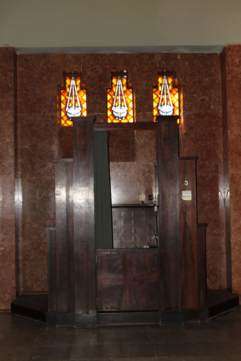 Igreja_de_Nossa_Senhora_de_Fátima_7736.jpg