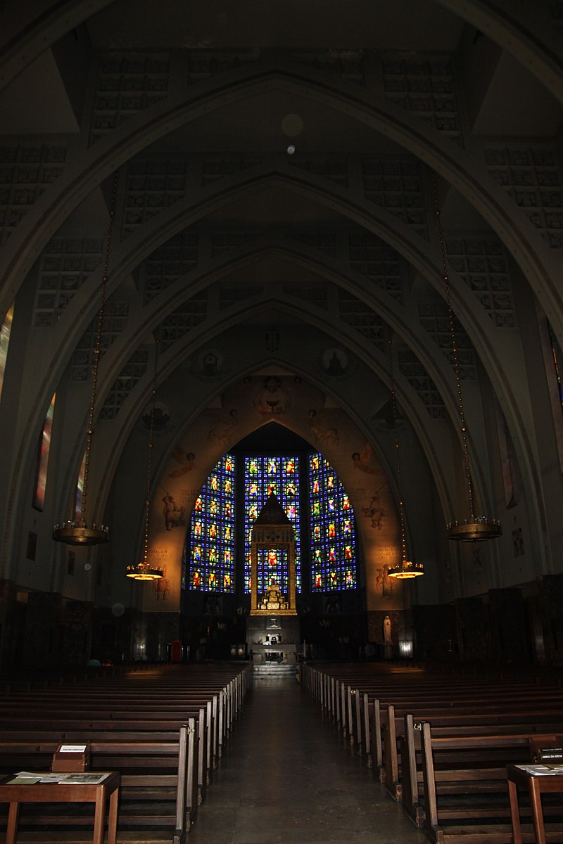Igreja_de_Nossa_Senhora_de_Fátima_7737.jpg